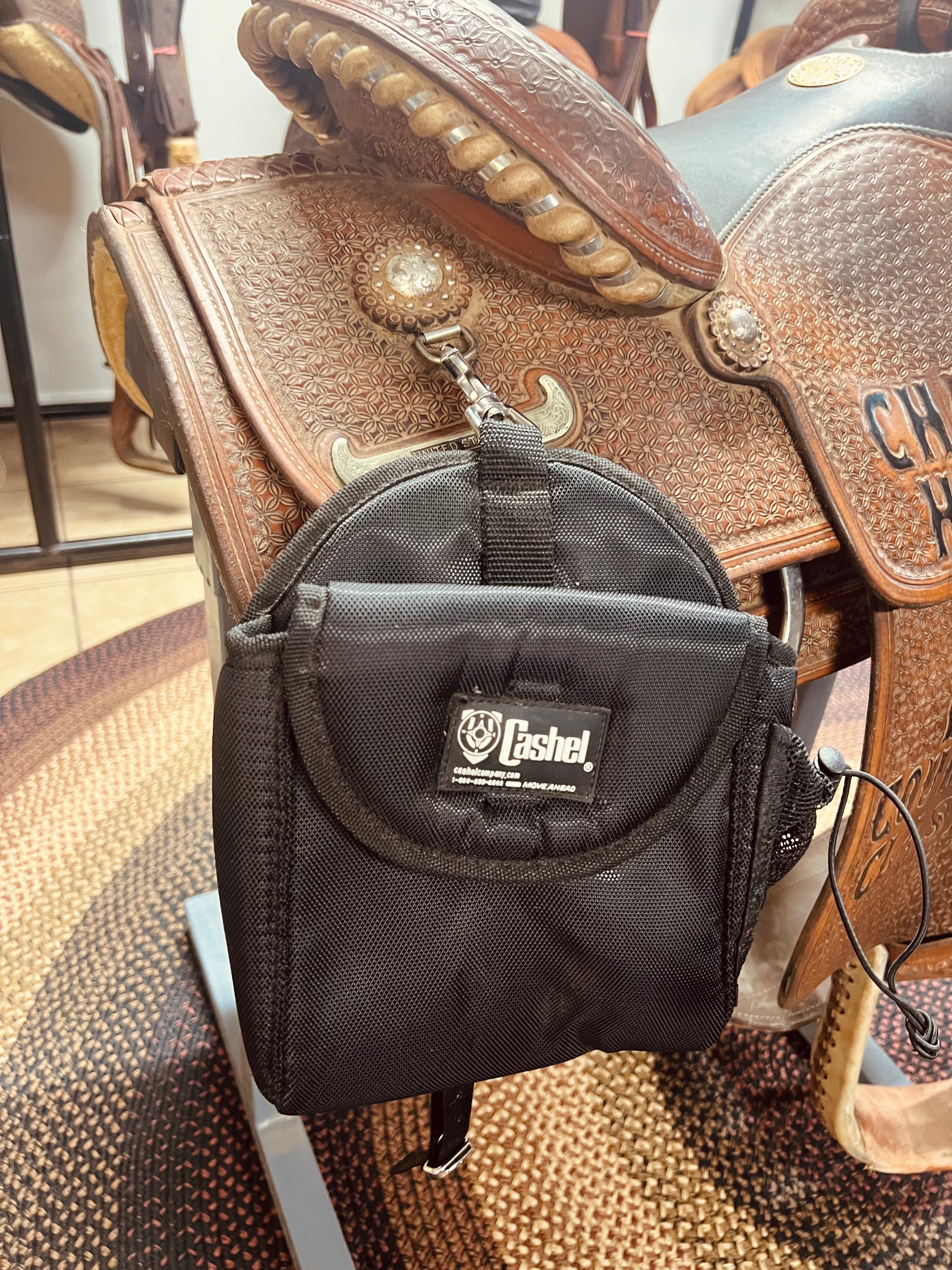 Cashel Saddlebag Lunch Bag - BLACK