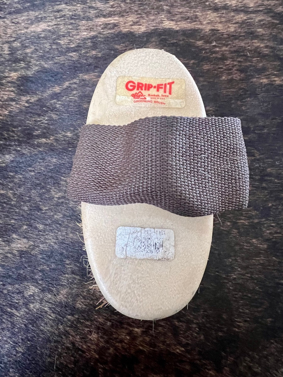 GRIP-FIT Horse Grooming Brush #92