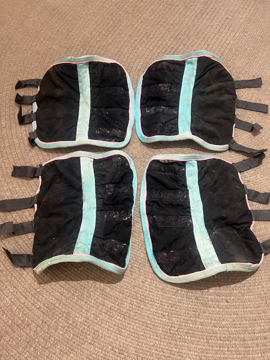 Shipping Boots - Set of 4     HBT1111