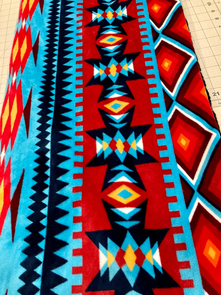 Aztec Tapestry Cuddle Luxe Minky Throw Blanket     MB1113