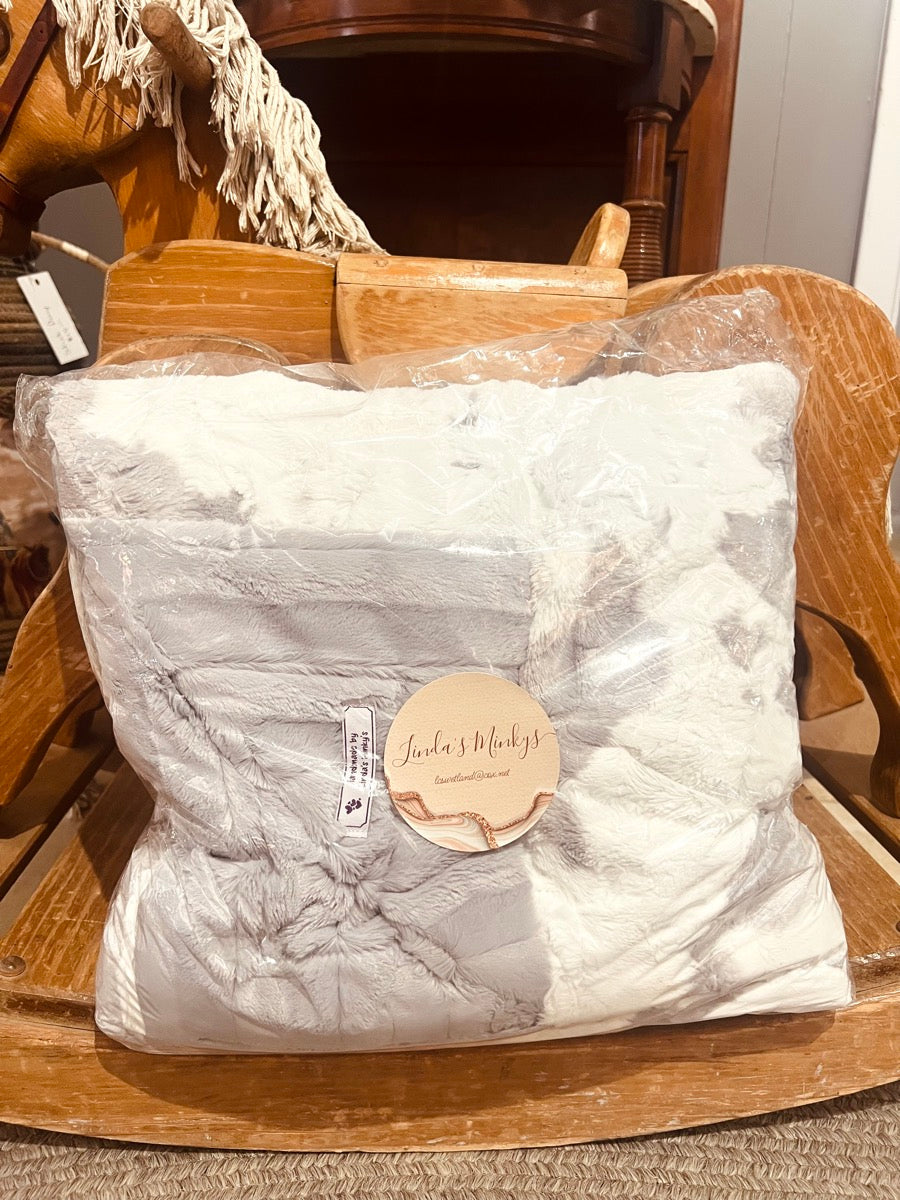Minky Throw Blanket - Cuddle Calf Tinsel