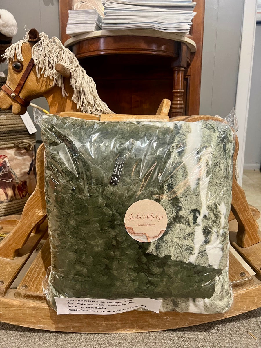 Himalayan Loden Minky Luxe Cuddle Throw Blanket     MB1118