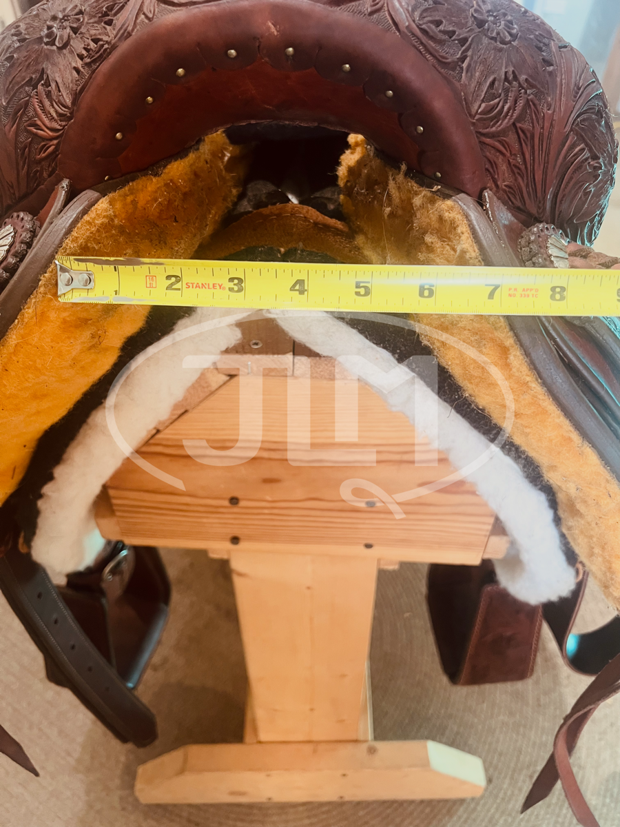 15" Stray Dog All Around Breakaway Rope Saddle