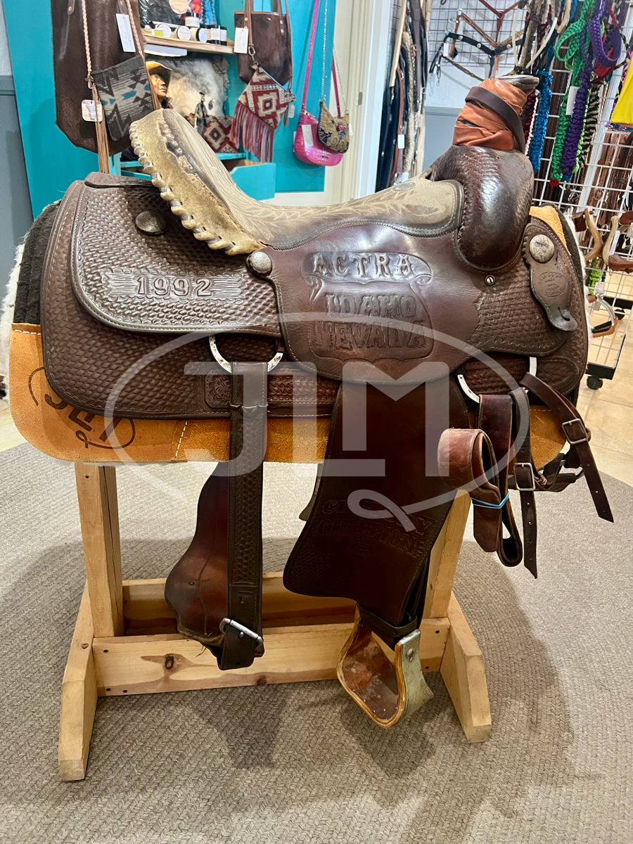 15" Billy Cook Team Roping Saddle