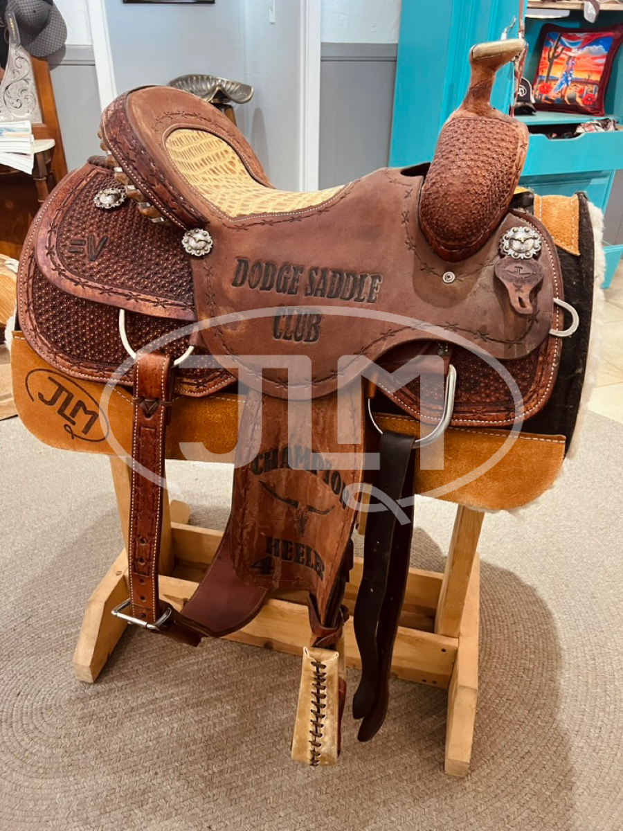 15.5" Rocking T Team Roping Saddle