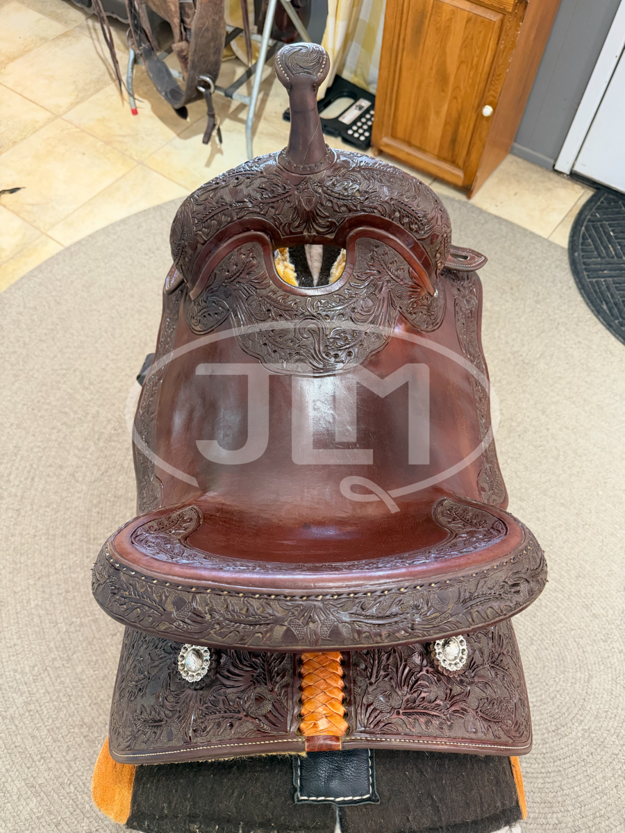 15" Stray Dog Barrel Saddle
