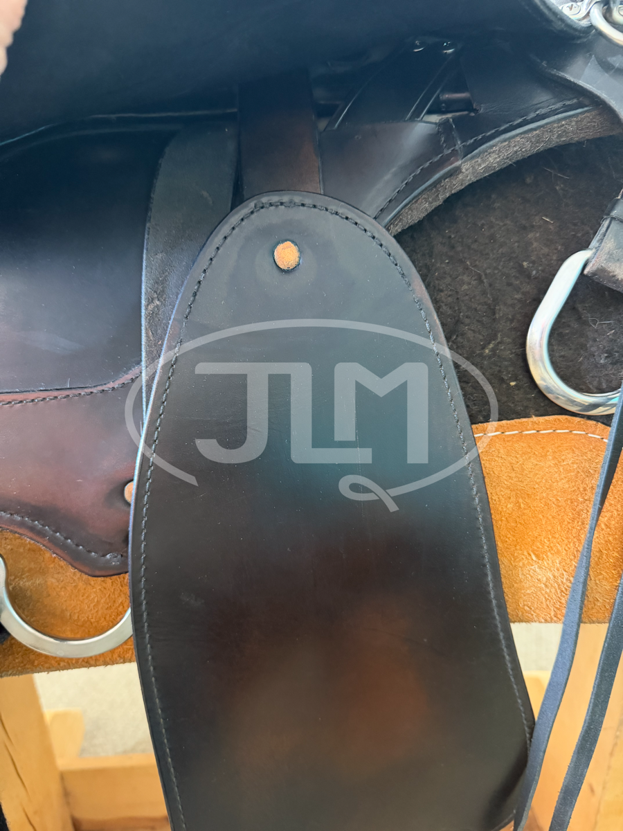 16.5" Tucker Vista Endurance Trail Saddle