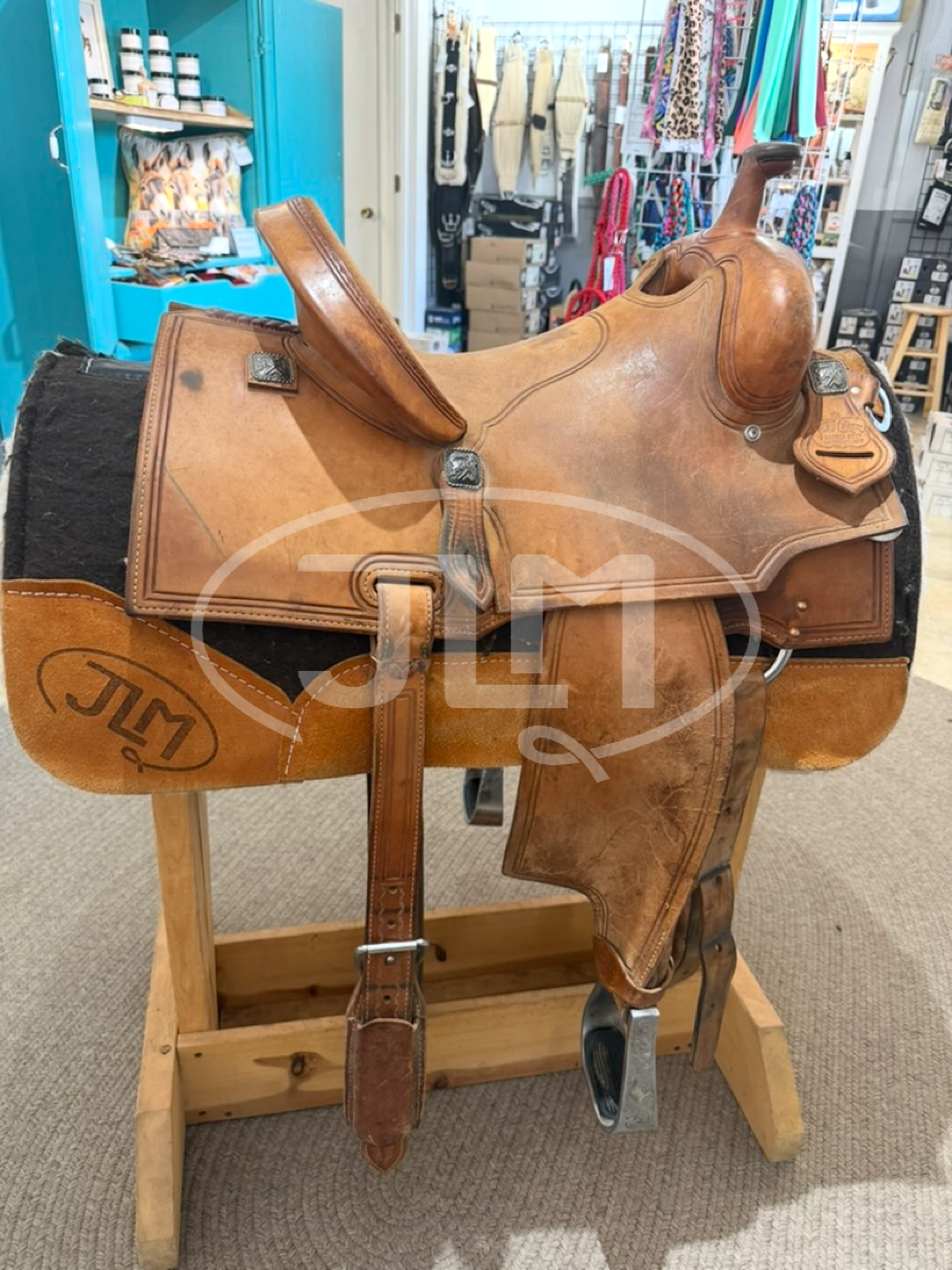13.5" Flat Creek Barrel Saddle