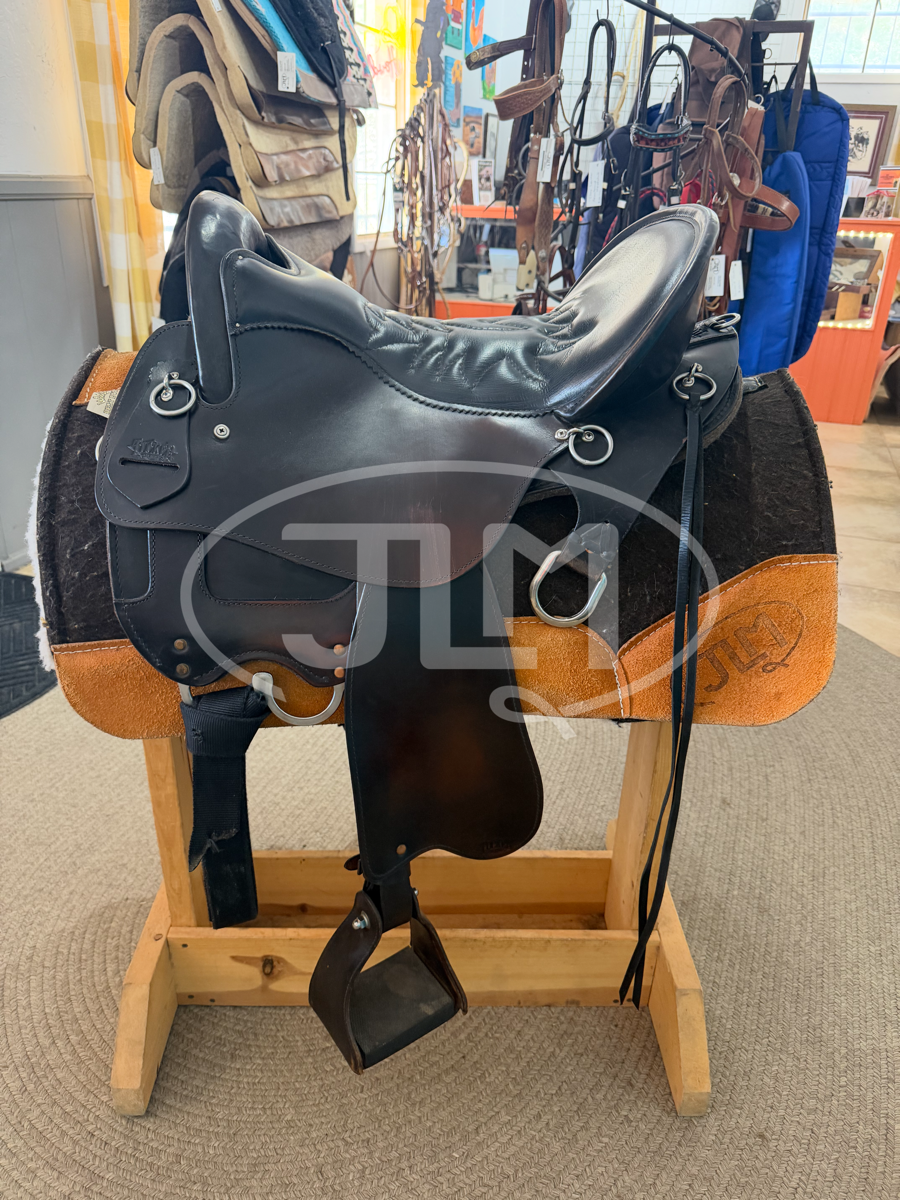 16.5" Tucker Vista Endurance Trail Saddle