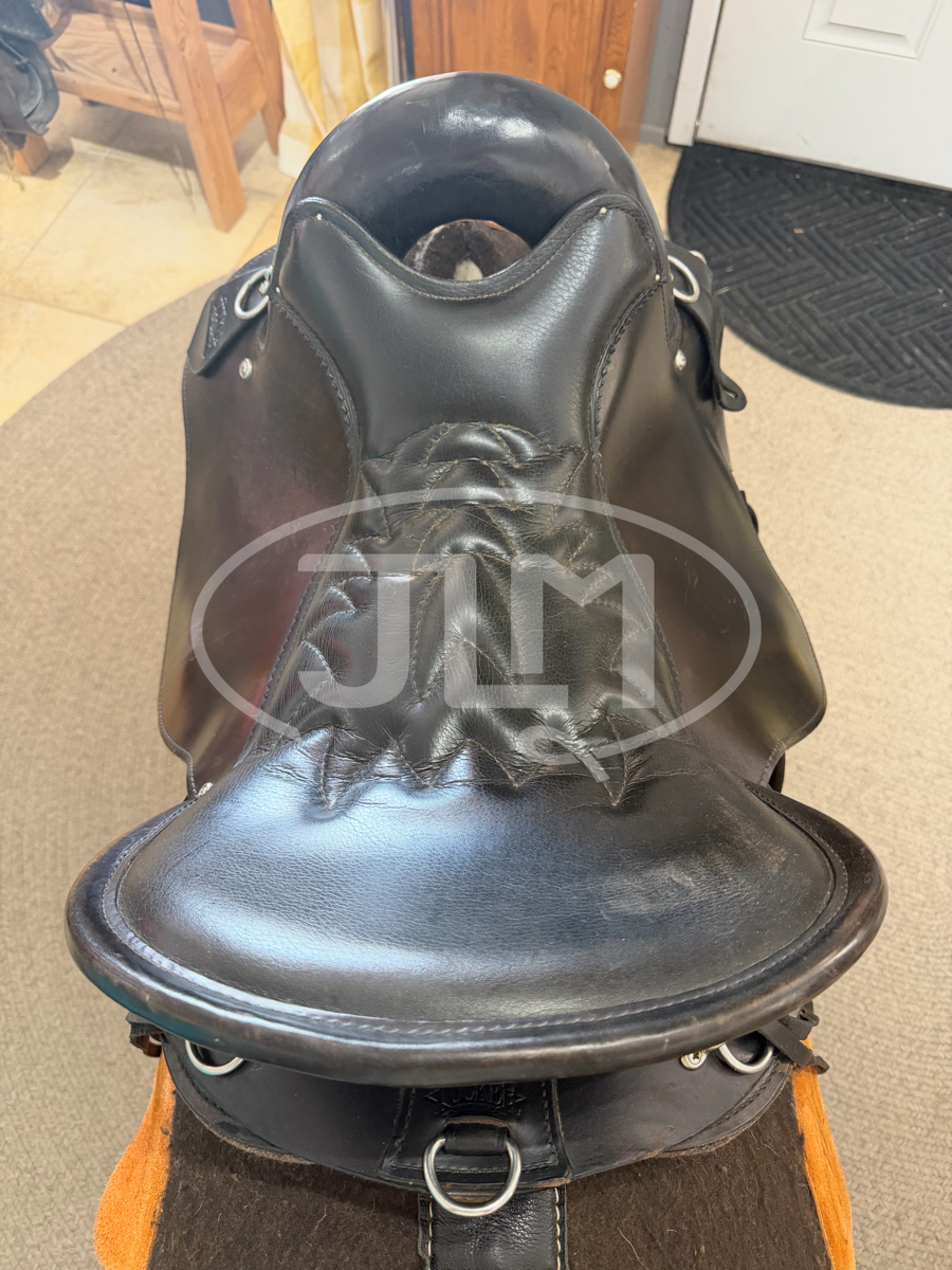 16.5" Tucker Vista Endurance Trail Saddle