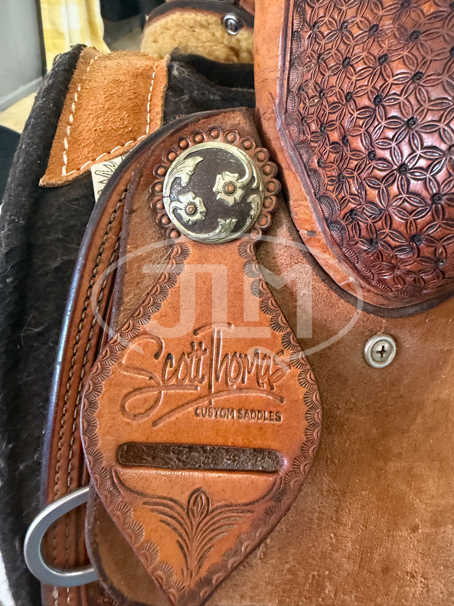 13.5" Scott Thomas Team Roping Saddle