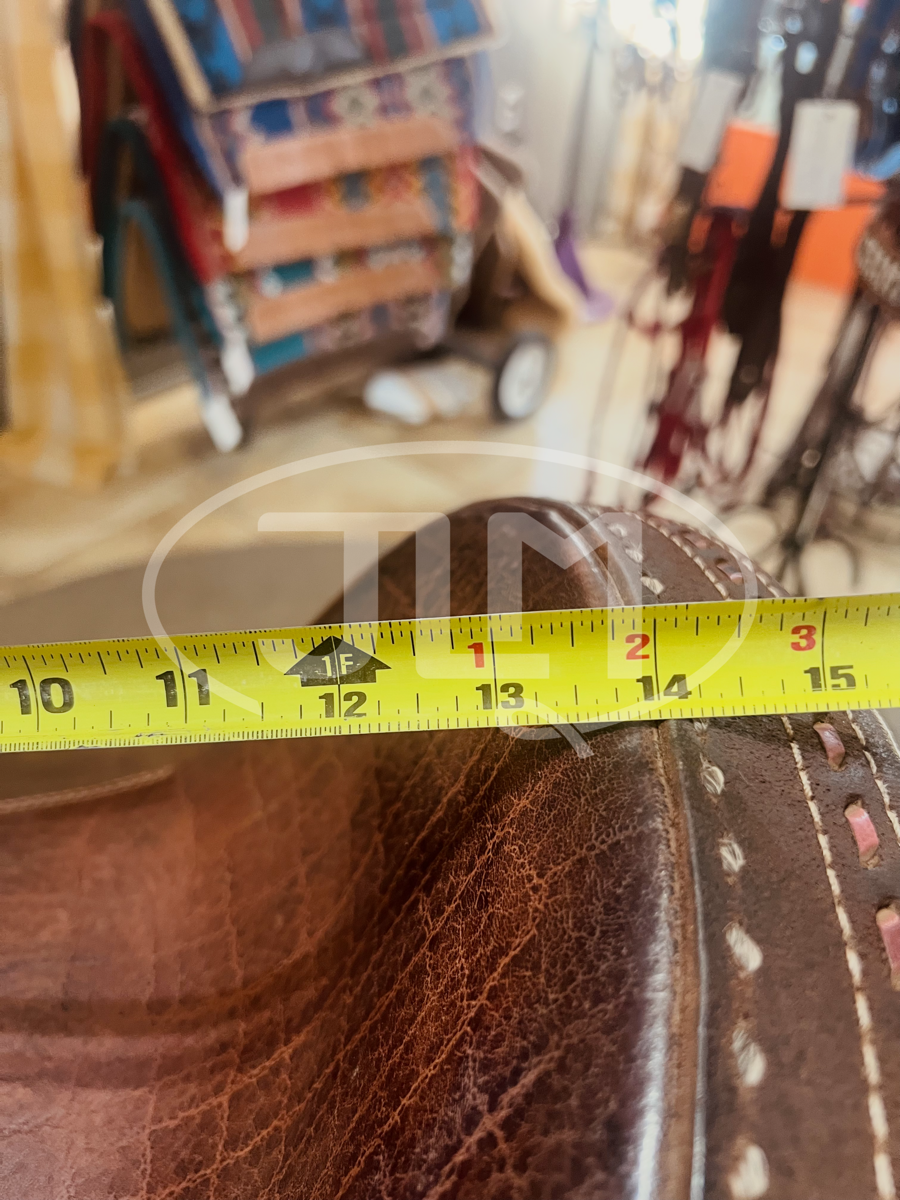 13.5" Wide Double J Pozzi Pro Racer Barrel Saddle