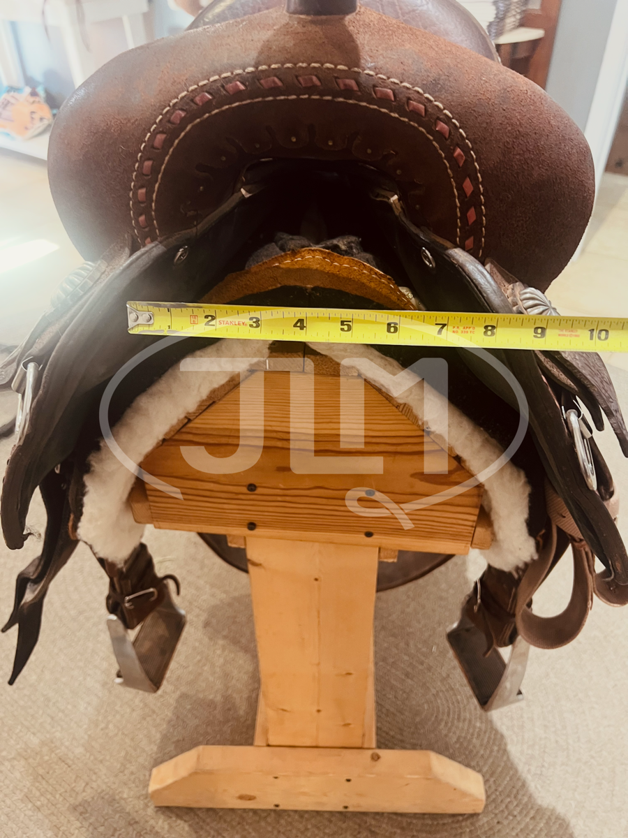 13.5" Wide Double J Pozzi Pro Racer Barrel Saddle