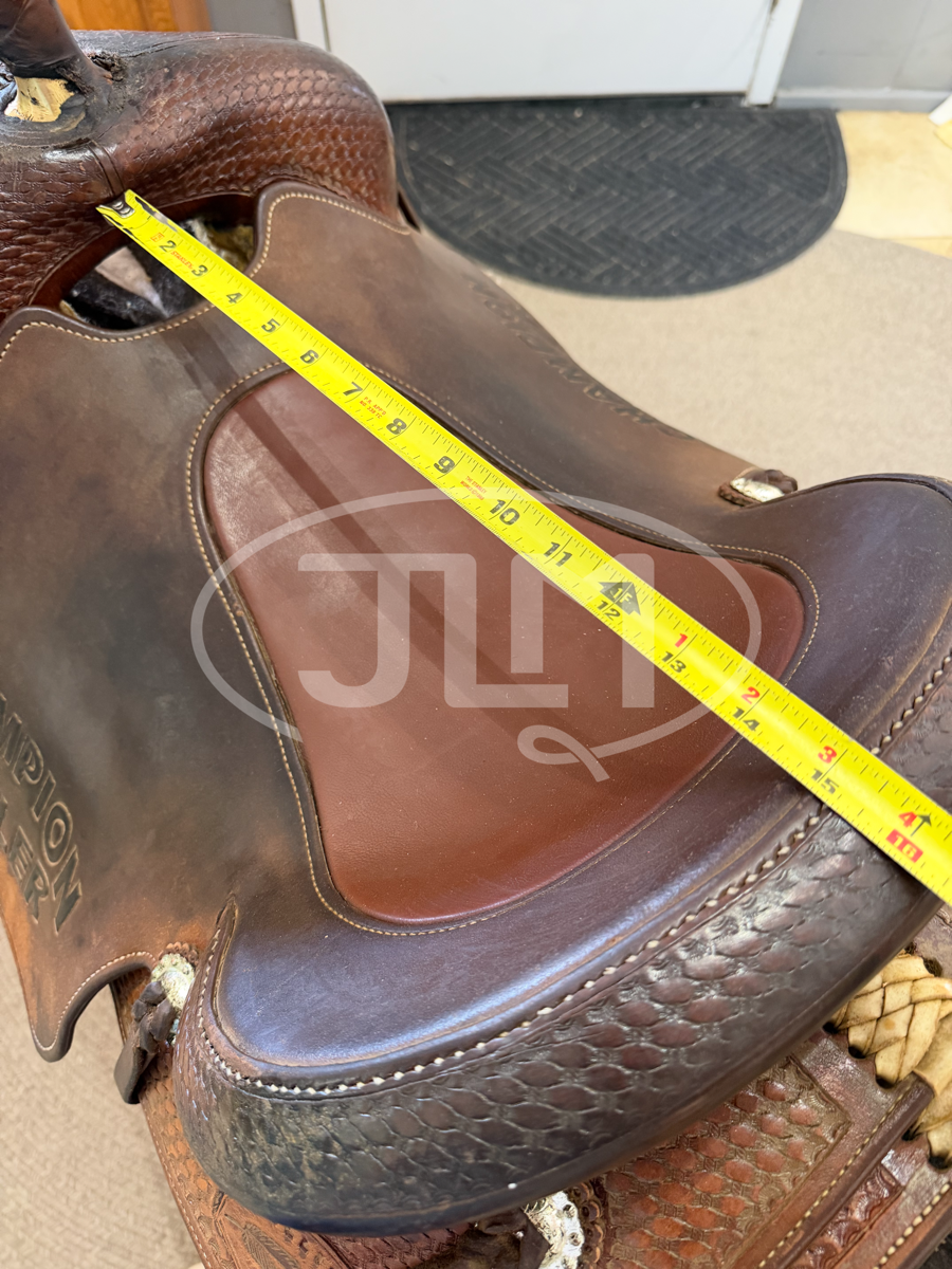 15" Vaquero Team Roping Saddle