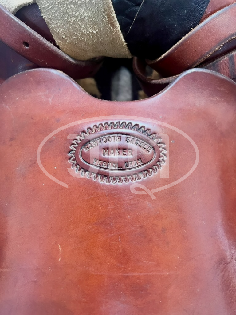 15.5" Sawtooth Saddle Company Ranch Saddle