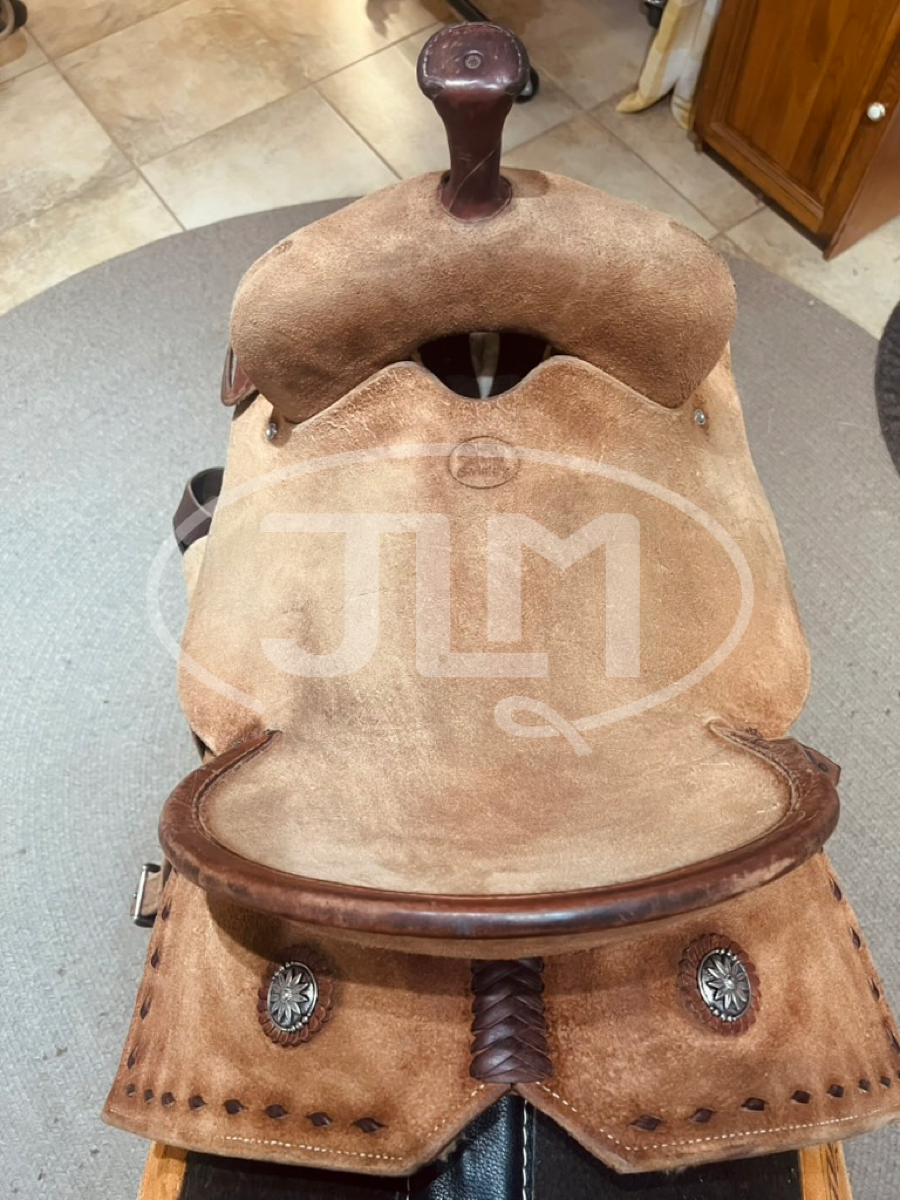 13.5" Dusty Barrett Barrel Saddle