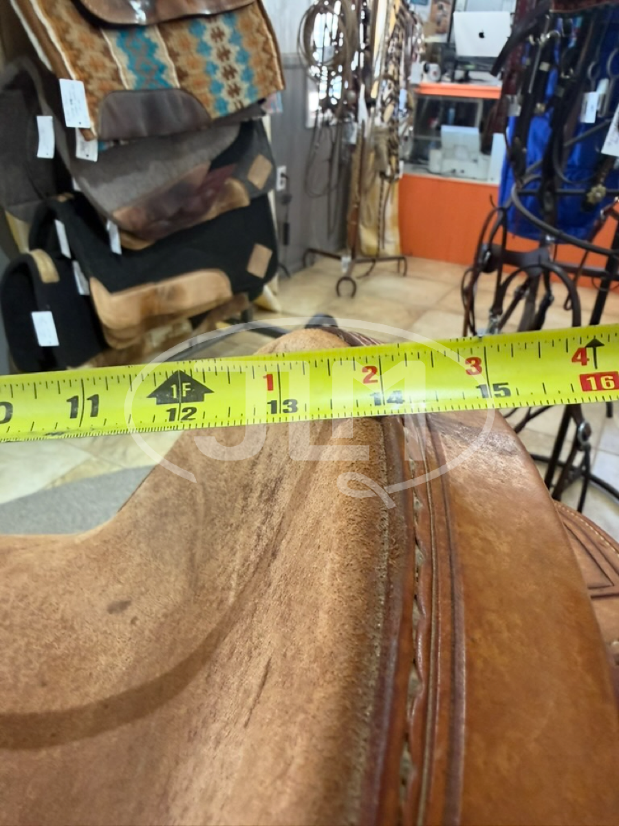 13.5" Flat Creek Barrel Saddle