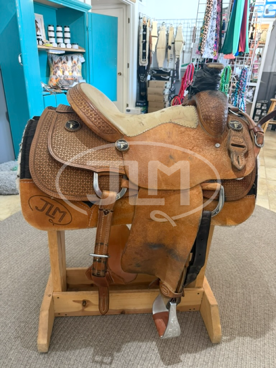 15" Carson River Bar M Team Roping Saddle