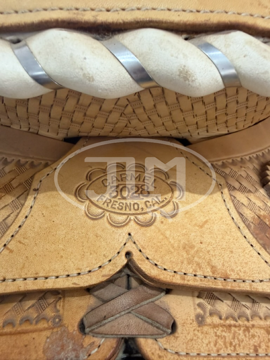 15.5" Carmel Saddlery Team Roping Saddle
