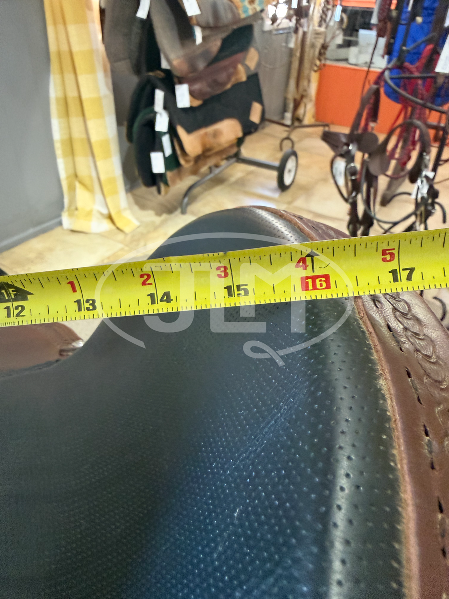 16" Dakota Trail Saddle 213