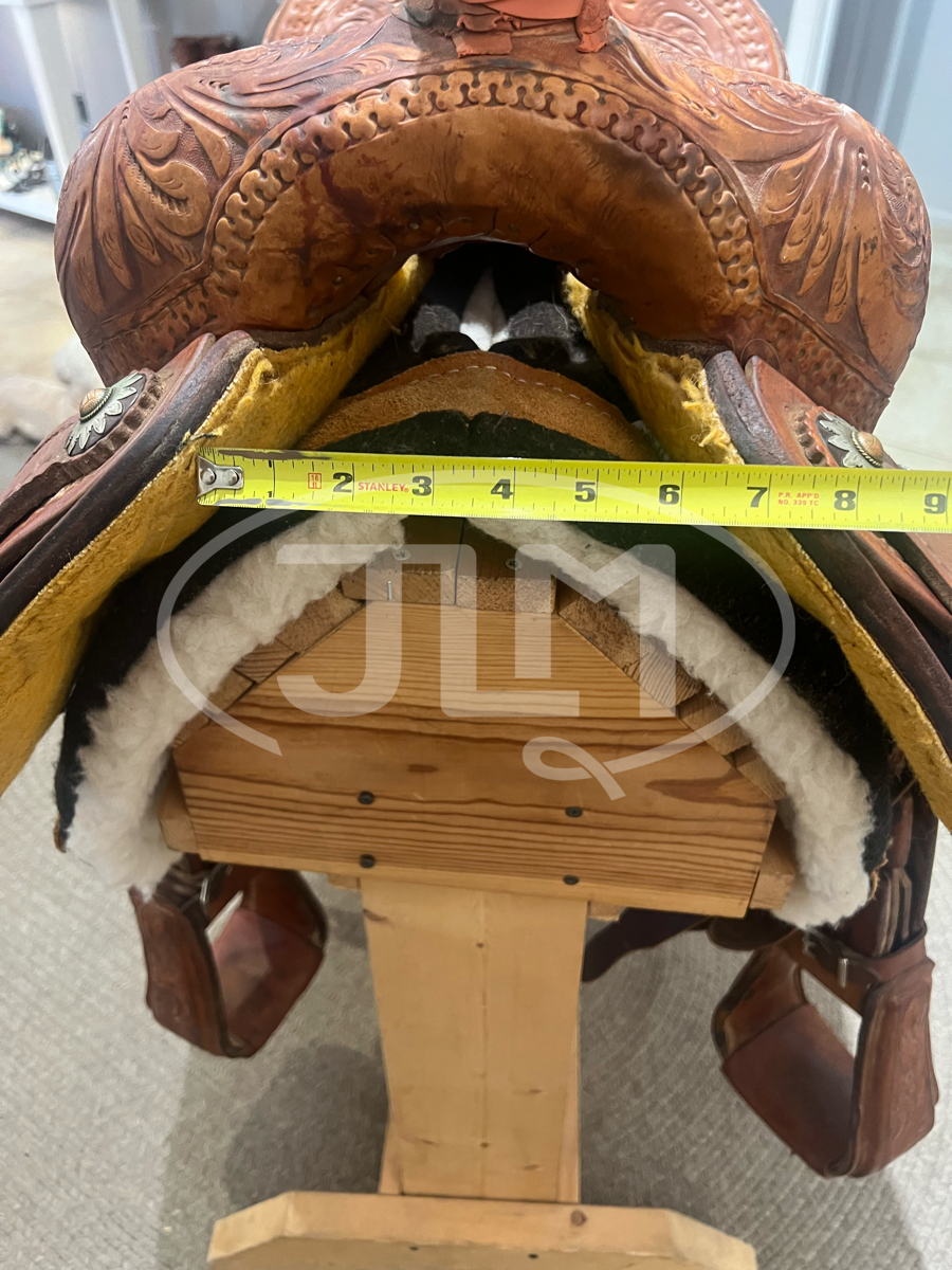 15.5" Corriente Team Roping Saddle