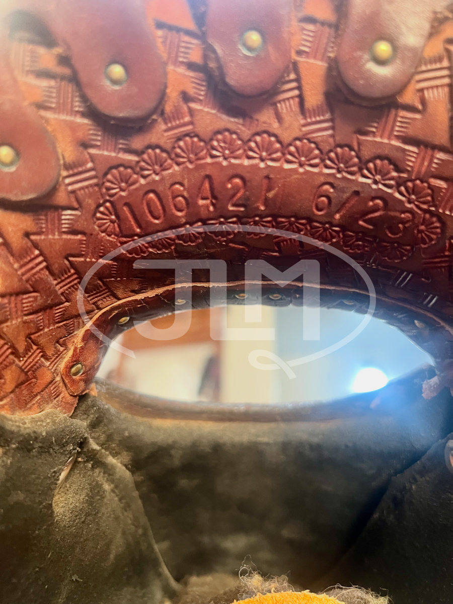 14.5" Narrow #9 Double J Pozzi Pro Racer Barrel Saddle