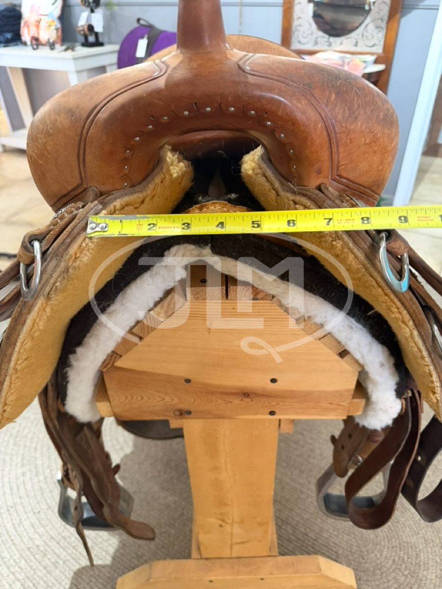 13.5" Flat Creek Barrel Saddle