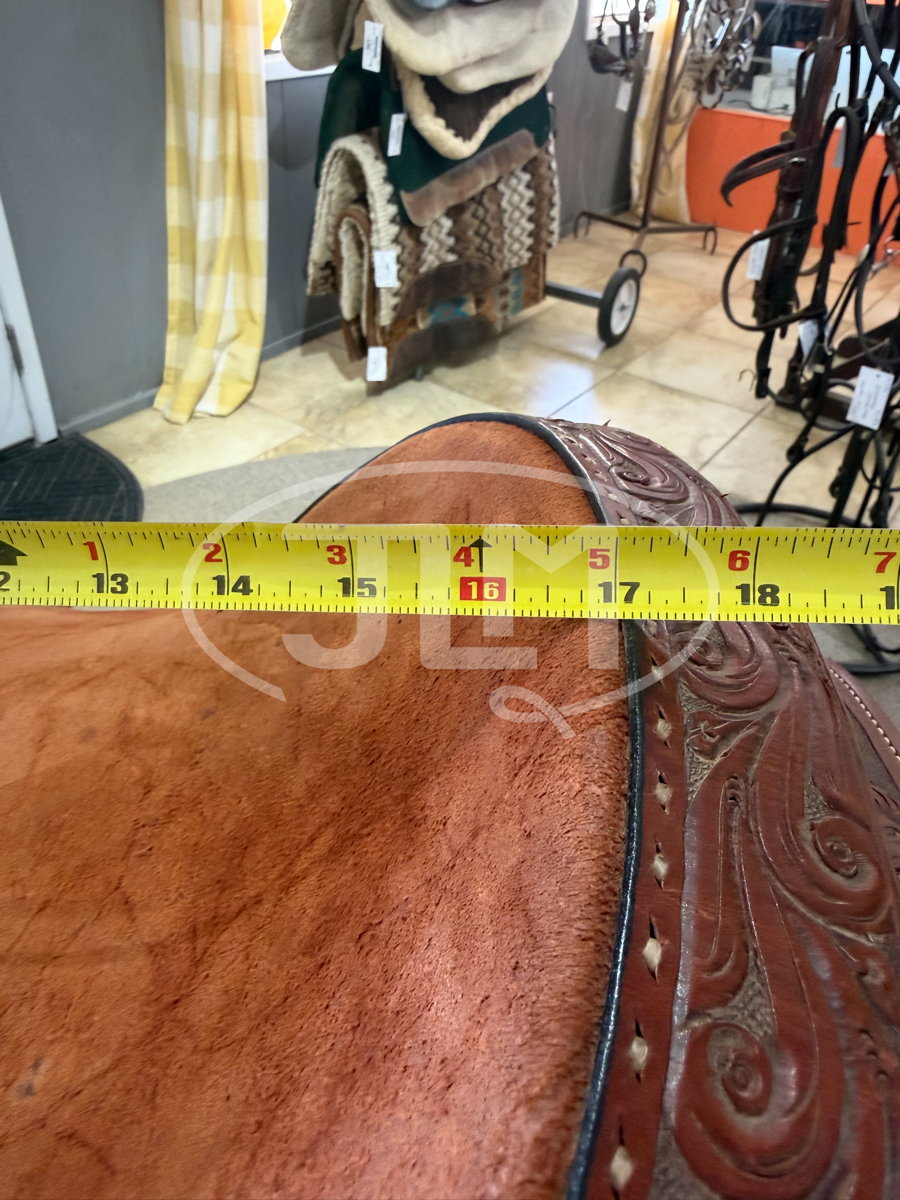 17" Usher Branded Cutting Saddle