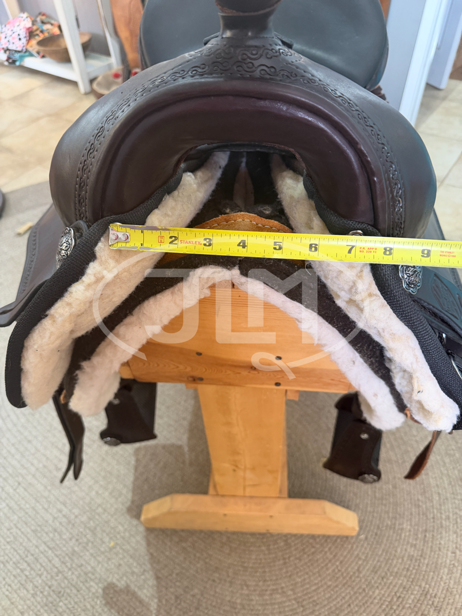 18" EWX Crest Ridge Crusade Lite Trail Saddle