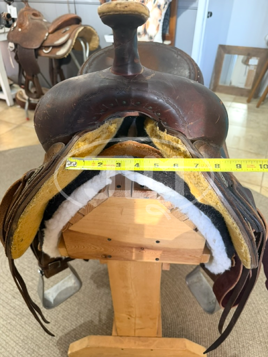 16.5" Billy Cook Team Roping Saddle