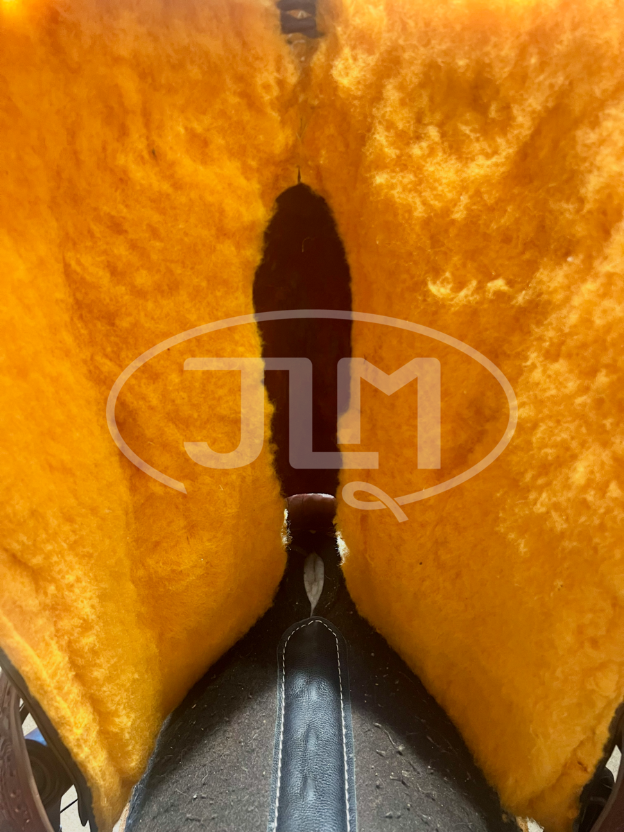 15.5" Stray Dog Cutting Saddle