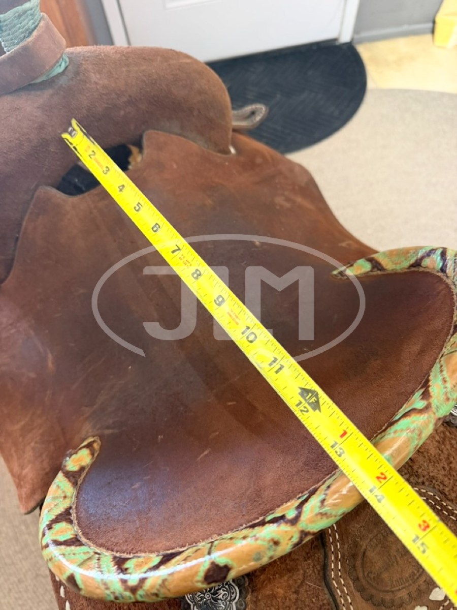 13.5" Connolly Saddlery Barrel Saddle