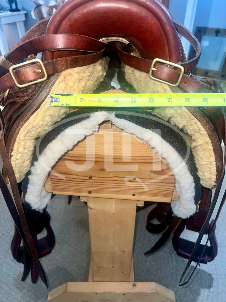 15.5" Sawtooth Saddle Company Ranch Saddle