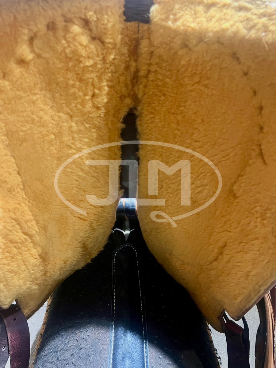 14" NRS Team Roping Saddle