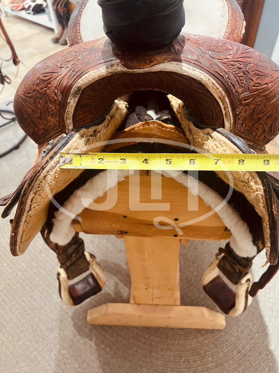 15" Dale Chavez Team Roping Saddle