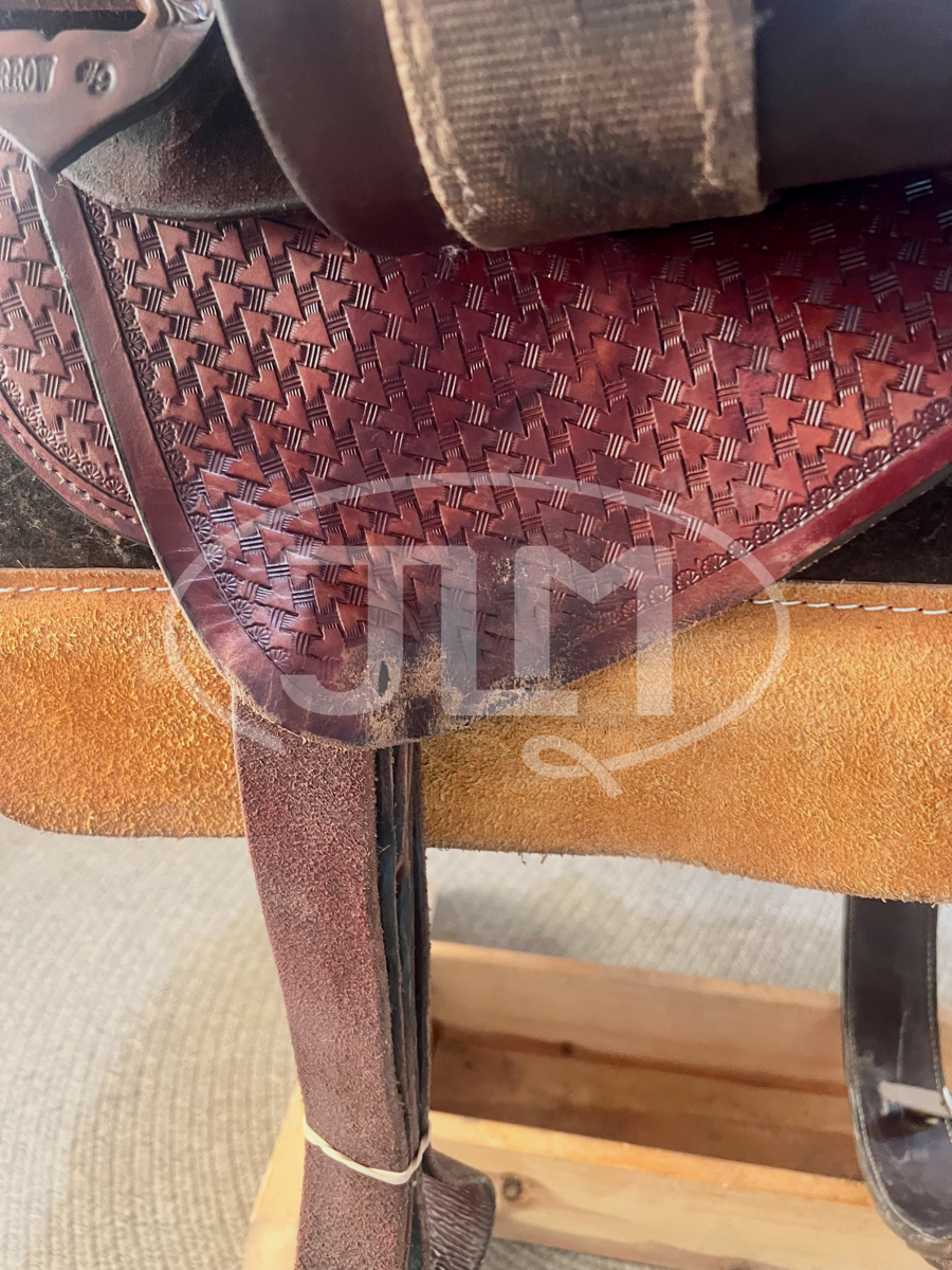 14.5" Narrow #9 Double J Pozzi Pro Racer Barrel Saddle