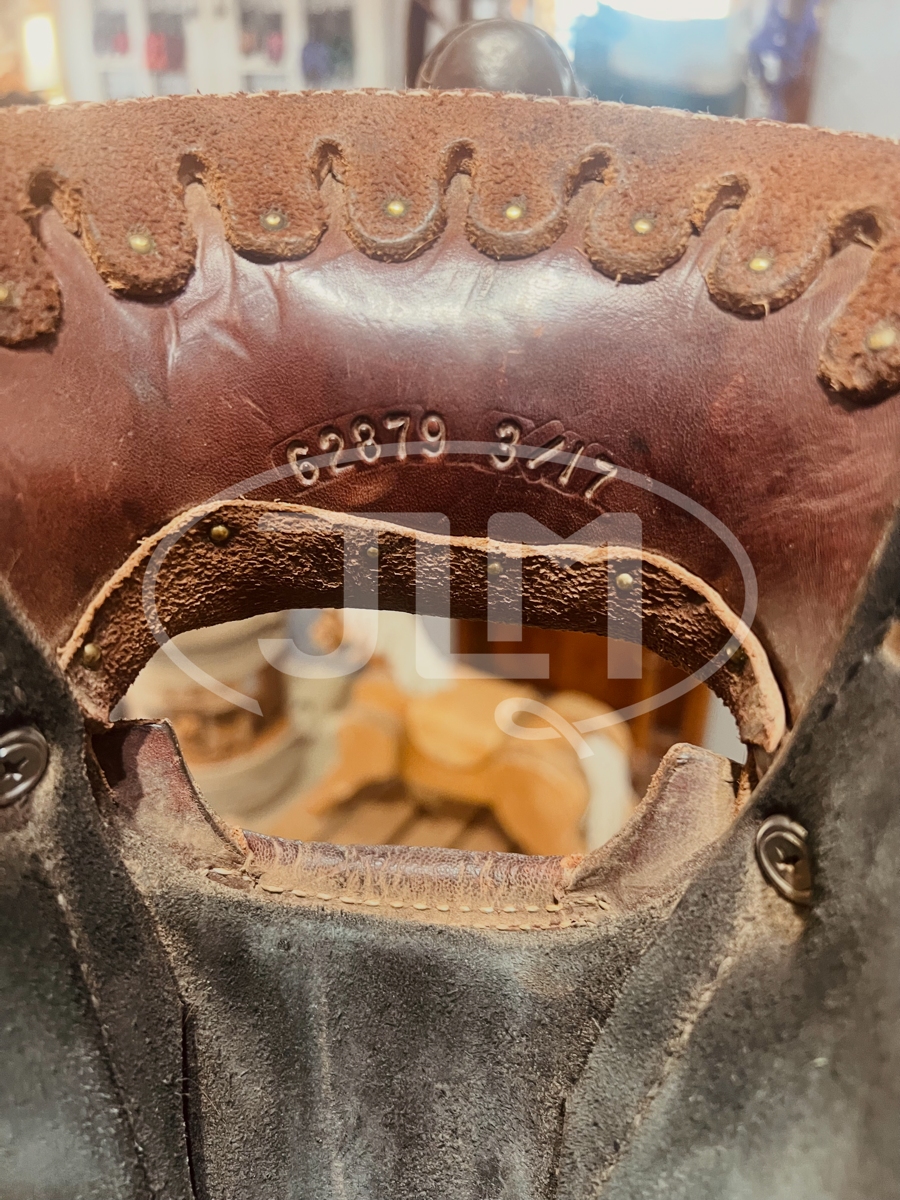 13.5" Wide Double J Pozzi Pro Racer Barrel Saddle