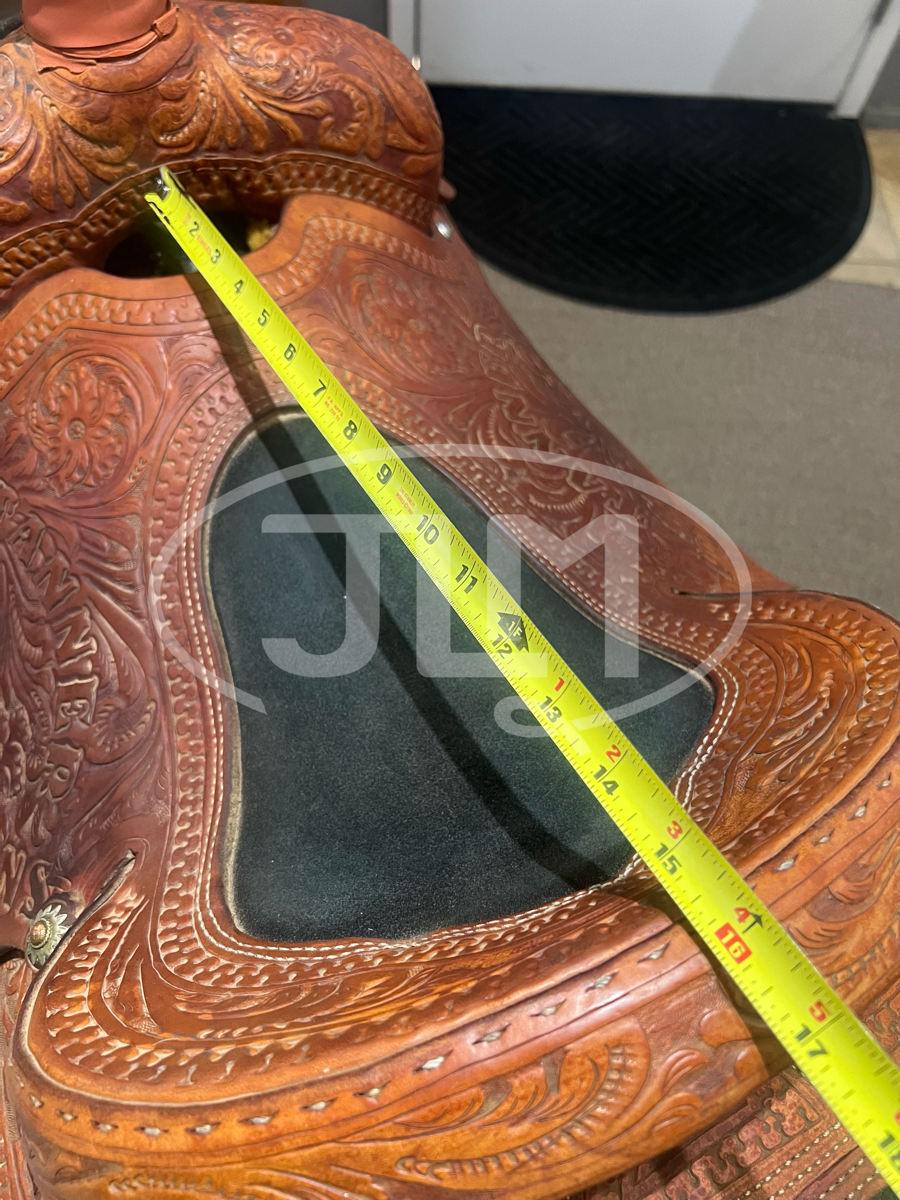 15.5" Corriente Team Roping Saddle