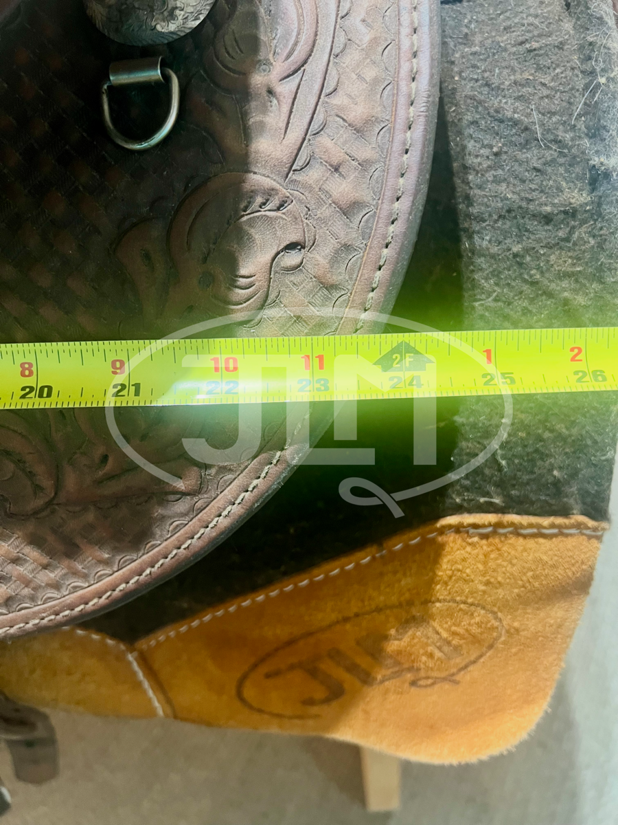 13.5" Courts Saddlery Sharon Camarillo Barrel Saddle