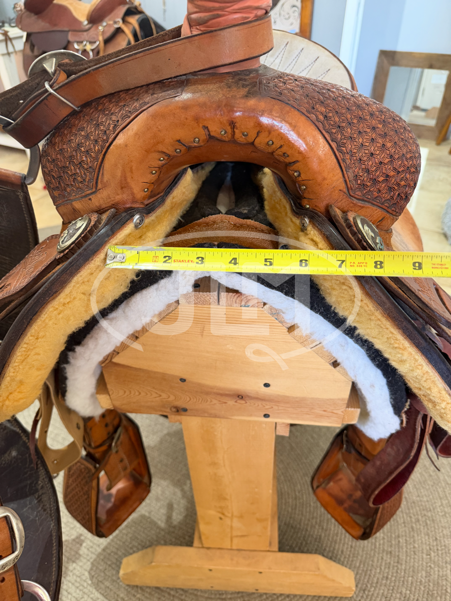13.5" Scott Thomas Team Roping Saddle
