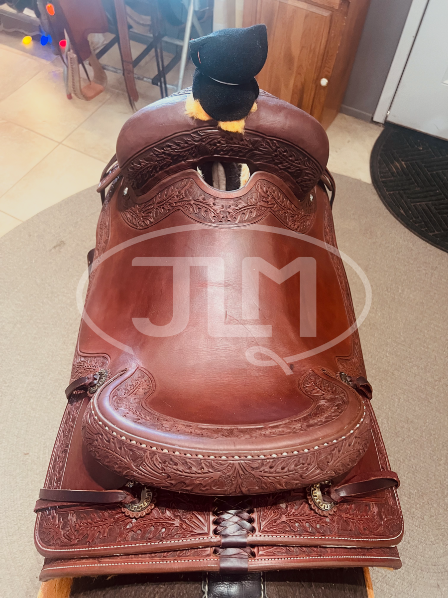 16" Stray Dog Cutting Saddle