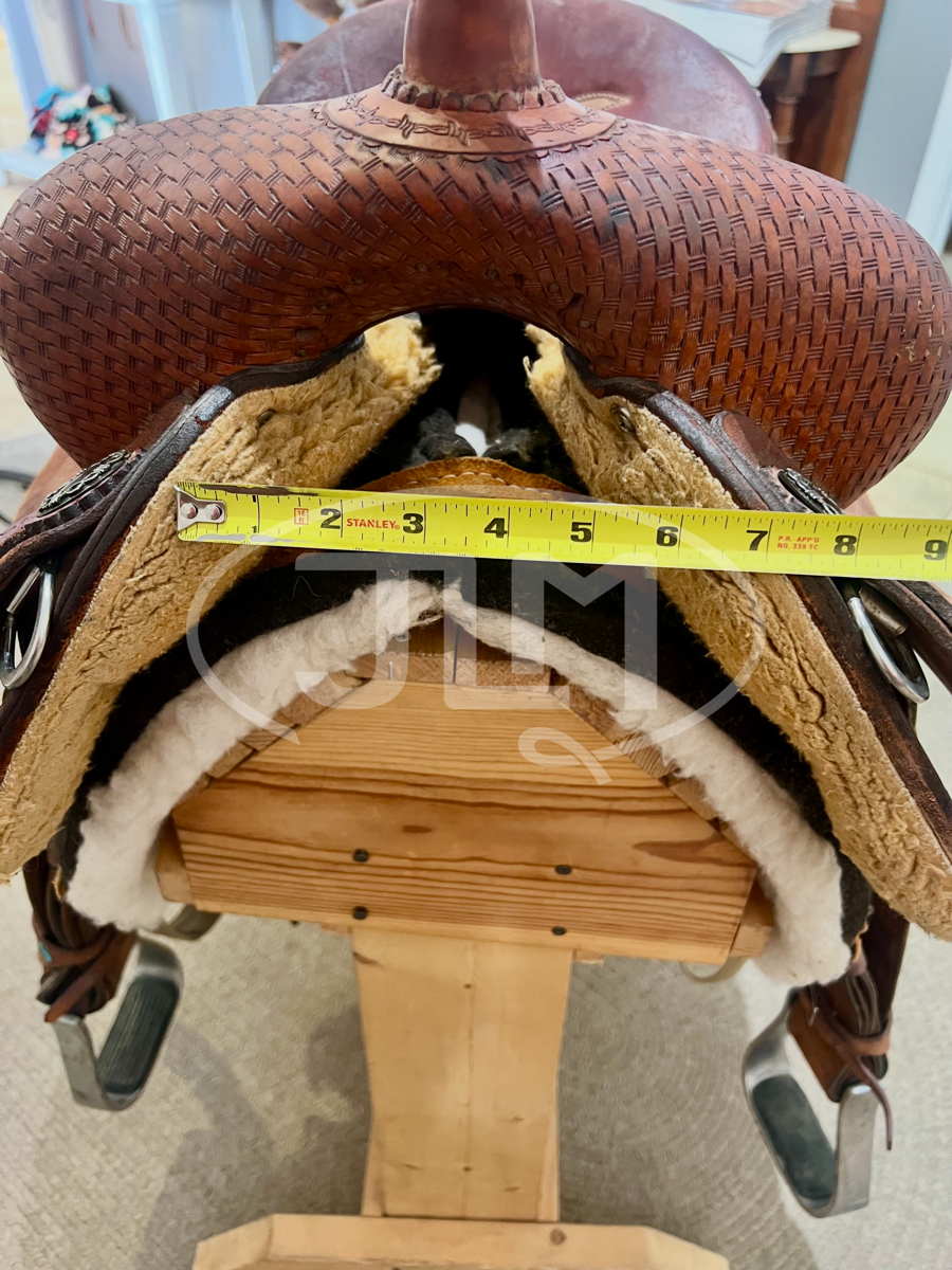 15.5" Double J Saddlery Lynn McKenzie Special Barrel Saddle