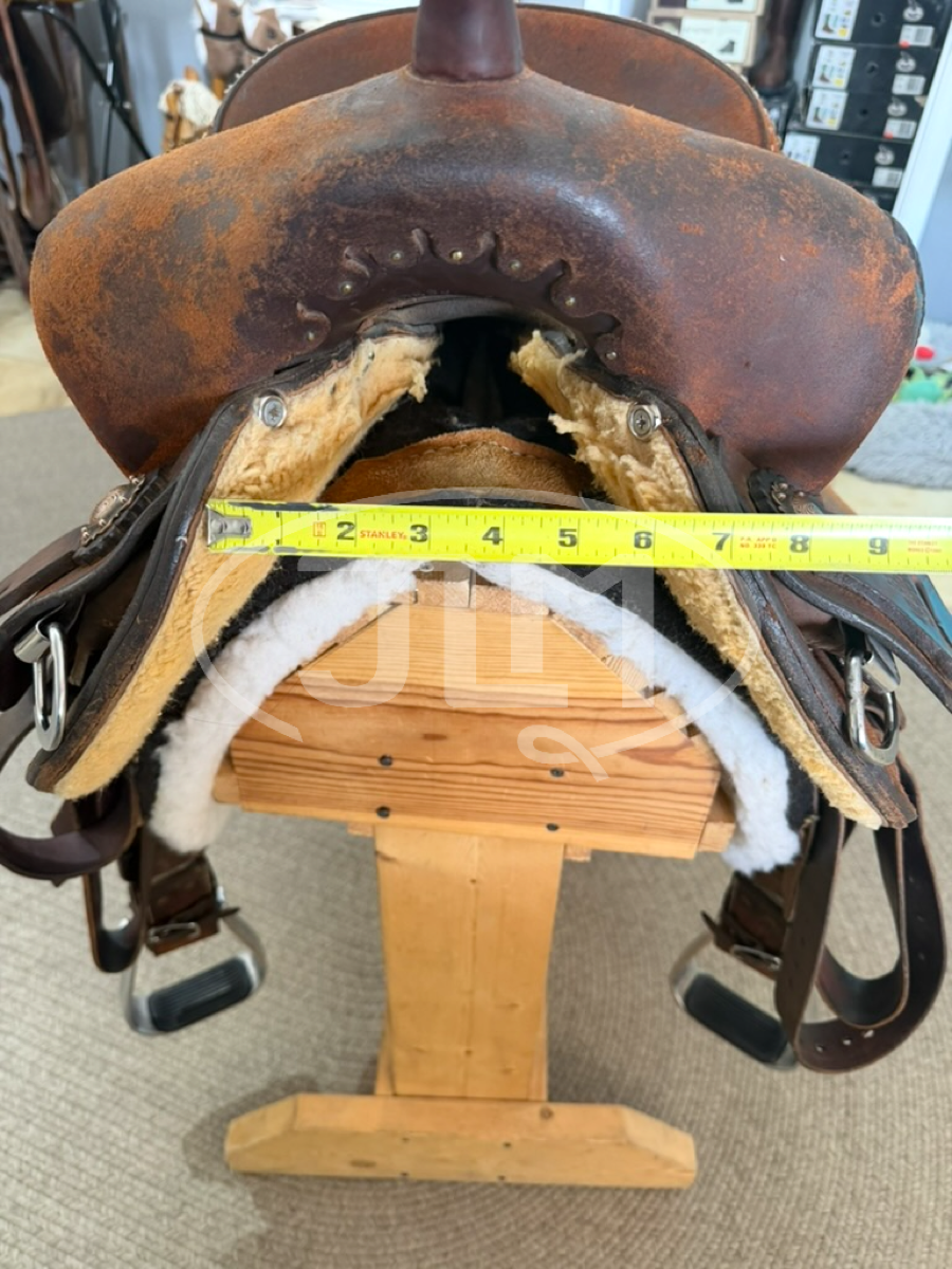 14.5" Double J Saddlery Lynn McKenzie Special Roughout Barrel Saddle