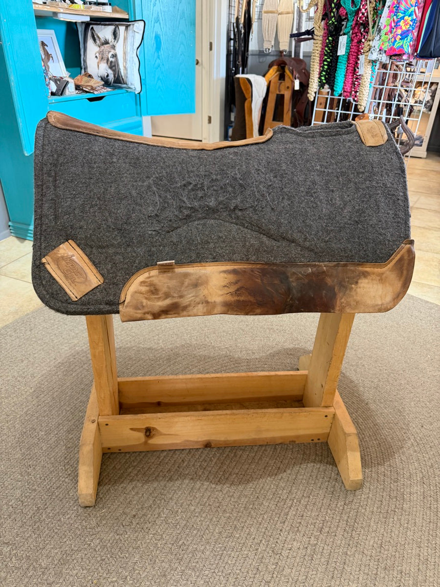 Impact Gel Set Back Saddle Pad   32 in x 3/4 in   SP1149