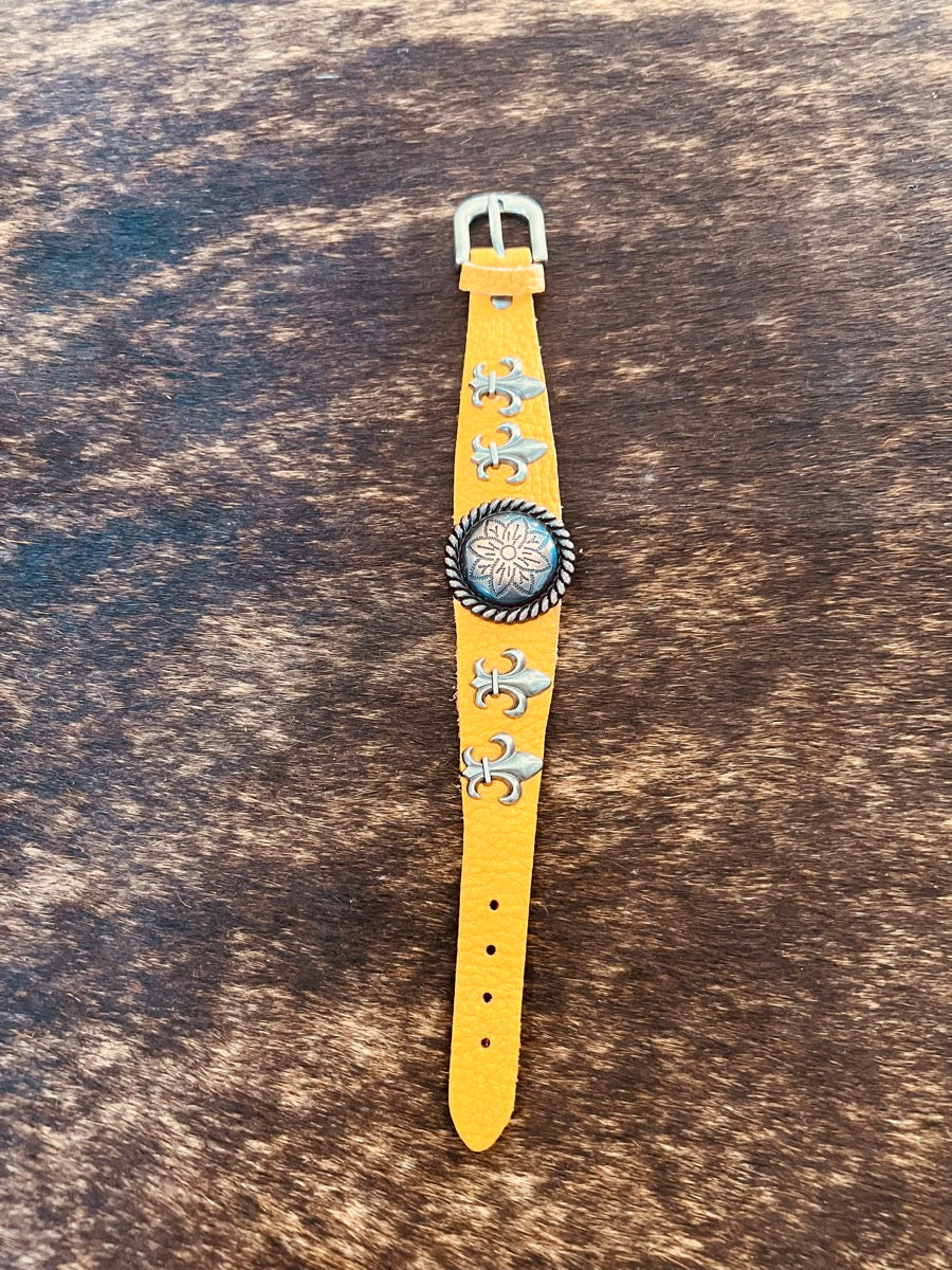 Concho Cuff - Gold