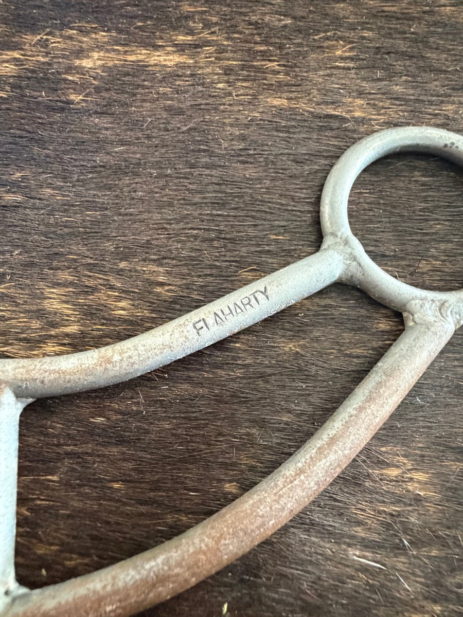 Flaherty Banana Horse Bit     B1271