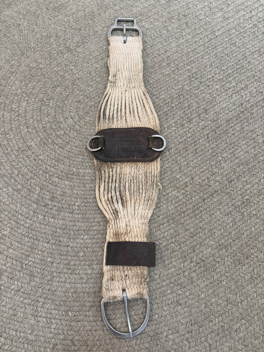 31 inch Weaver Equine 100% Mohair 27-Strand Roper Horse Cinch      CN1170
