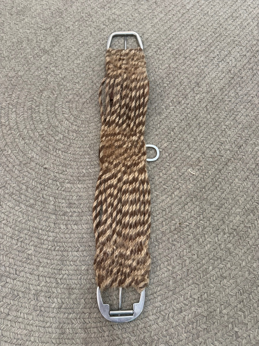26 inch 31-Strand Mohair–Alpaca Straight Cinch      CN1167