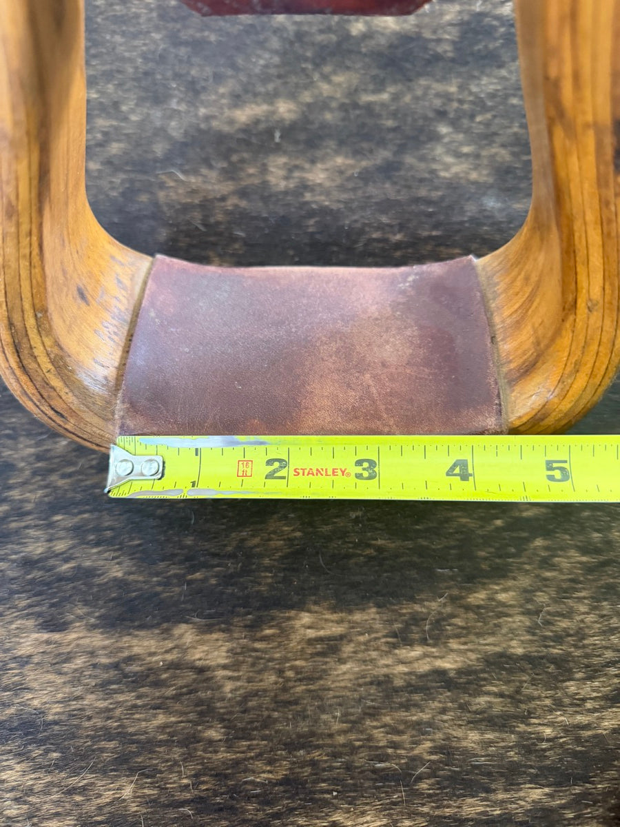 Nettles Flat Bottom 3 inch Tread Stirrups      STR1121