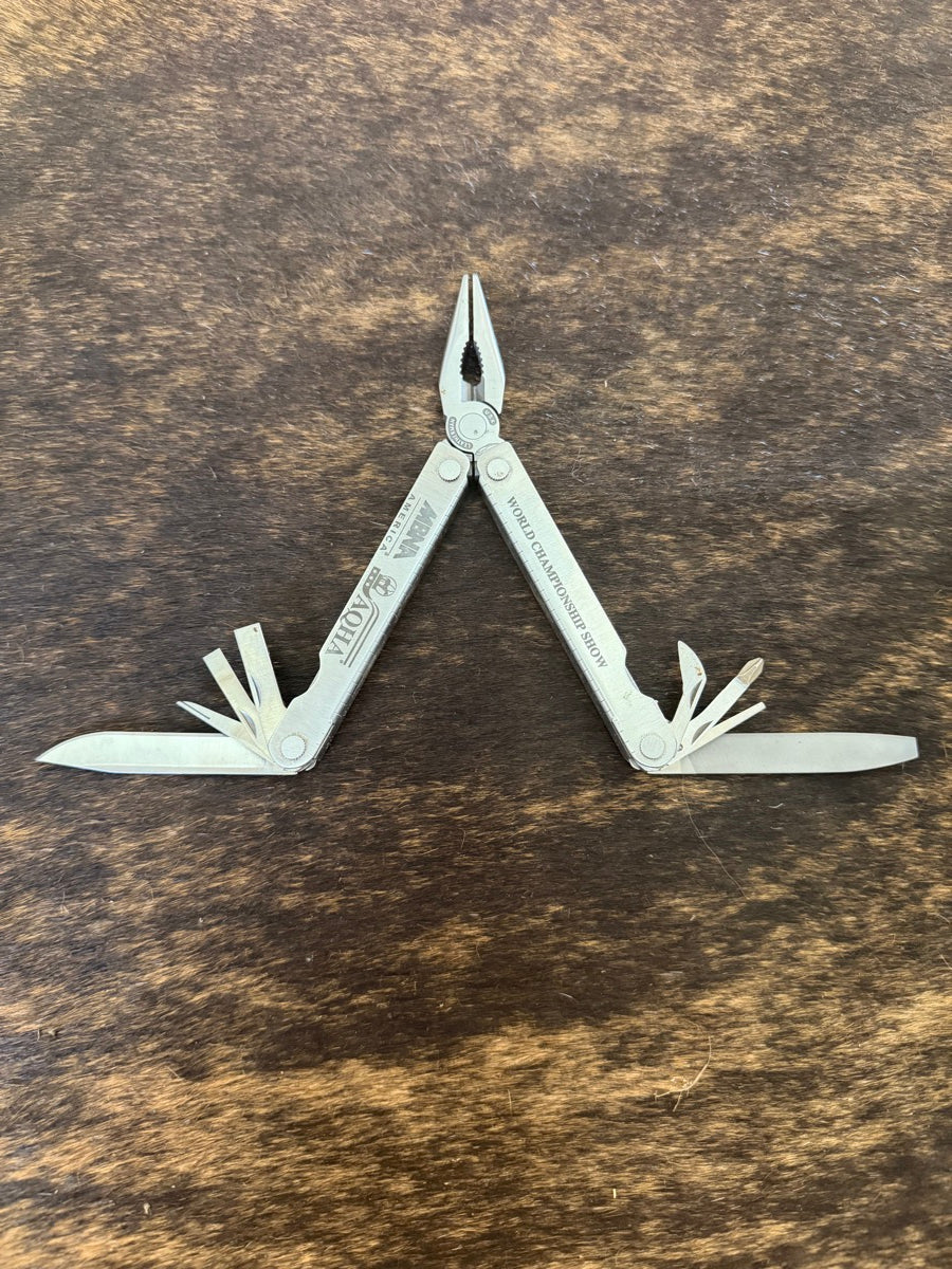 Leatherman 14-in-1 Multi-Purpose Tools 1 pc      AC1114